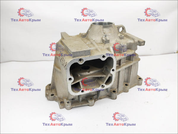 Картер КПП ГАЗ-3308 задний (5 ступ.)